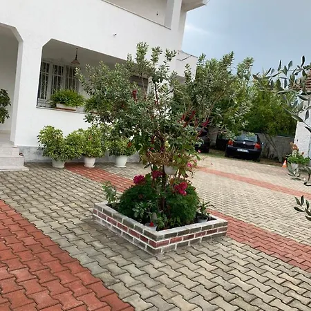 Guesthouse Vendégház Durrës
